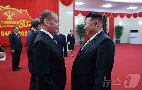 러 메드베데프, “北, 실질적 동맹국…모든 것 아주 훌륭”