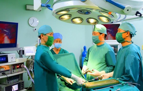 "北 평양 김만유병원, 새 복강경수술방법 개척"
